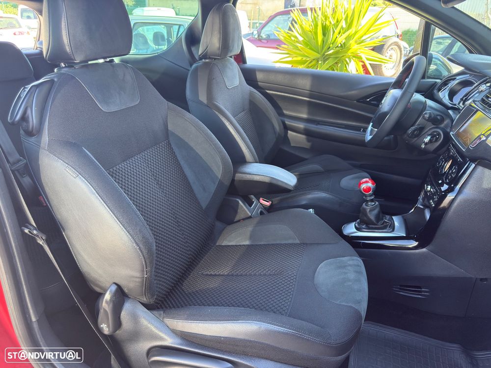 Citroën DS3 1.6 BlueHDi Sport Chic - 21