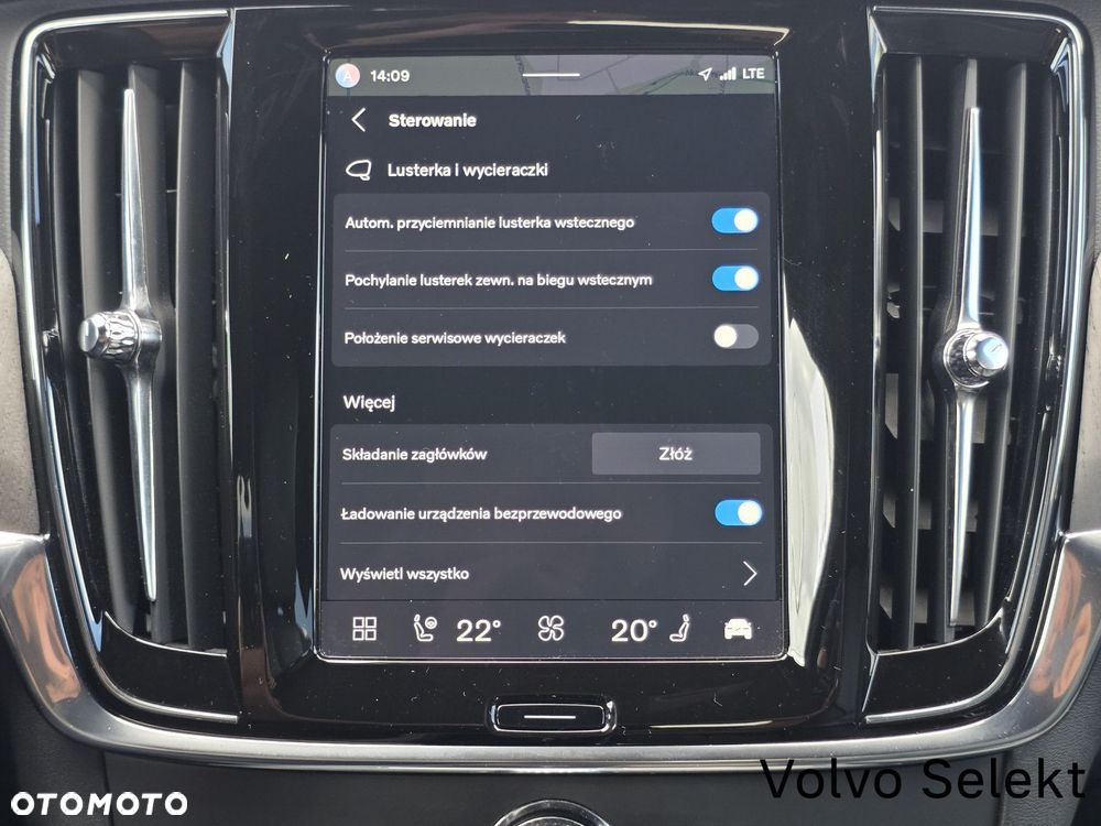 Volvo V90 Cross Country - 29