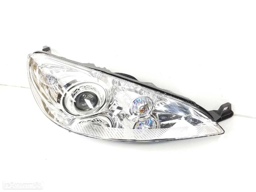 FAROL DIREITO PEUGEOT 407 - 1