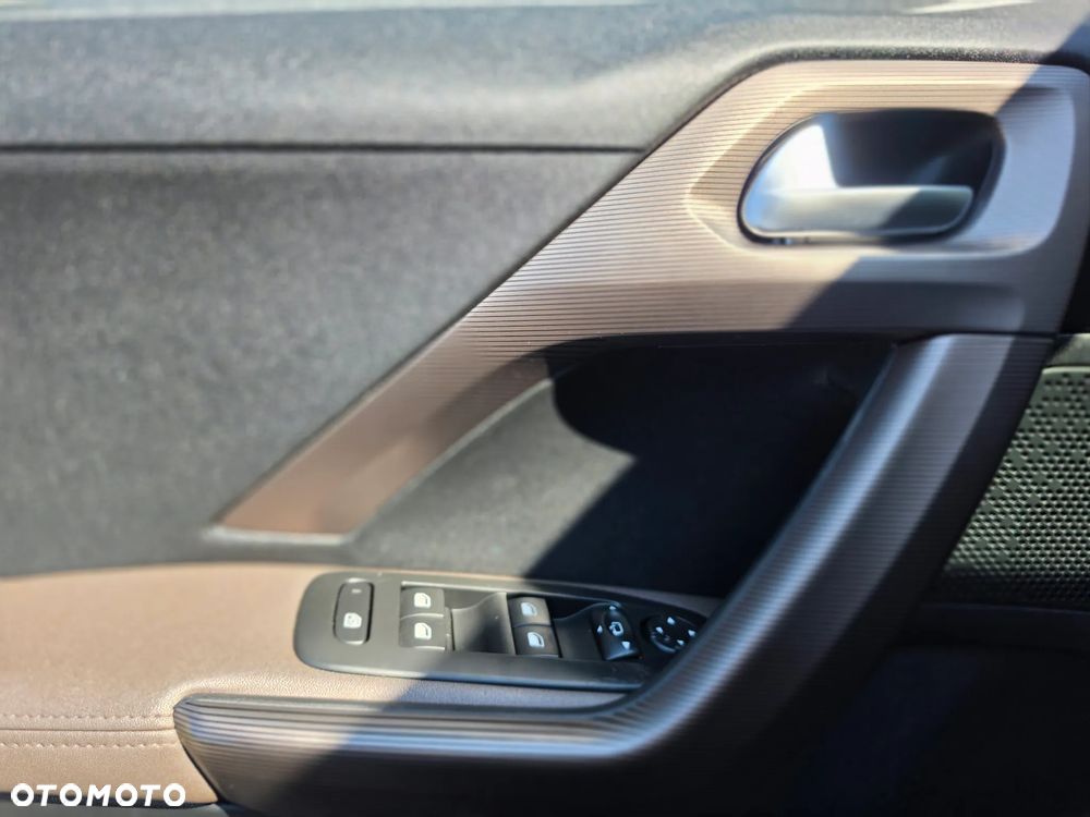 Peugeot 2008 - 18