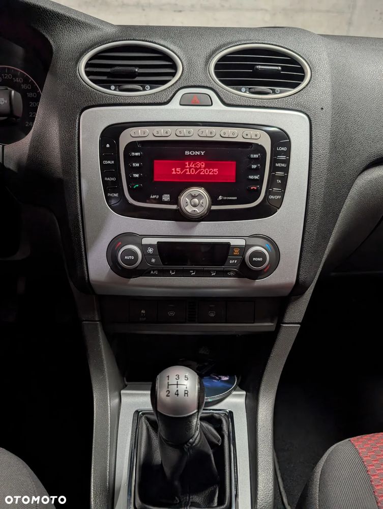 Ford Focus Turnier 2.0 16V Fun X - 16