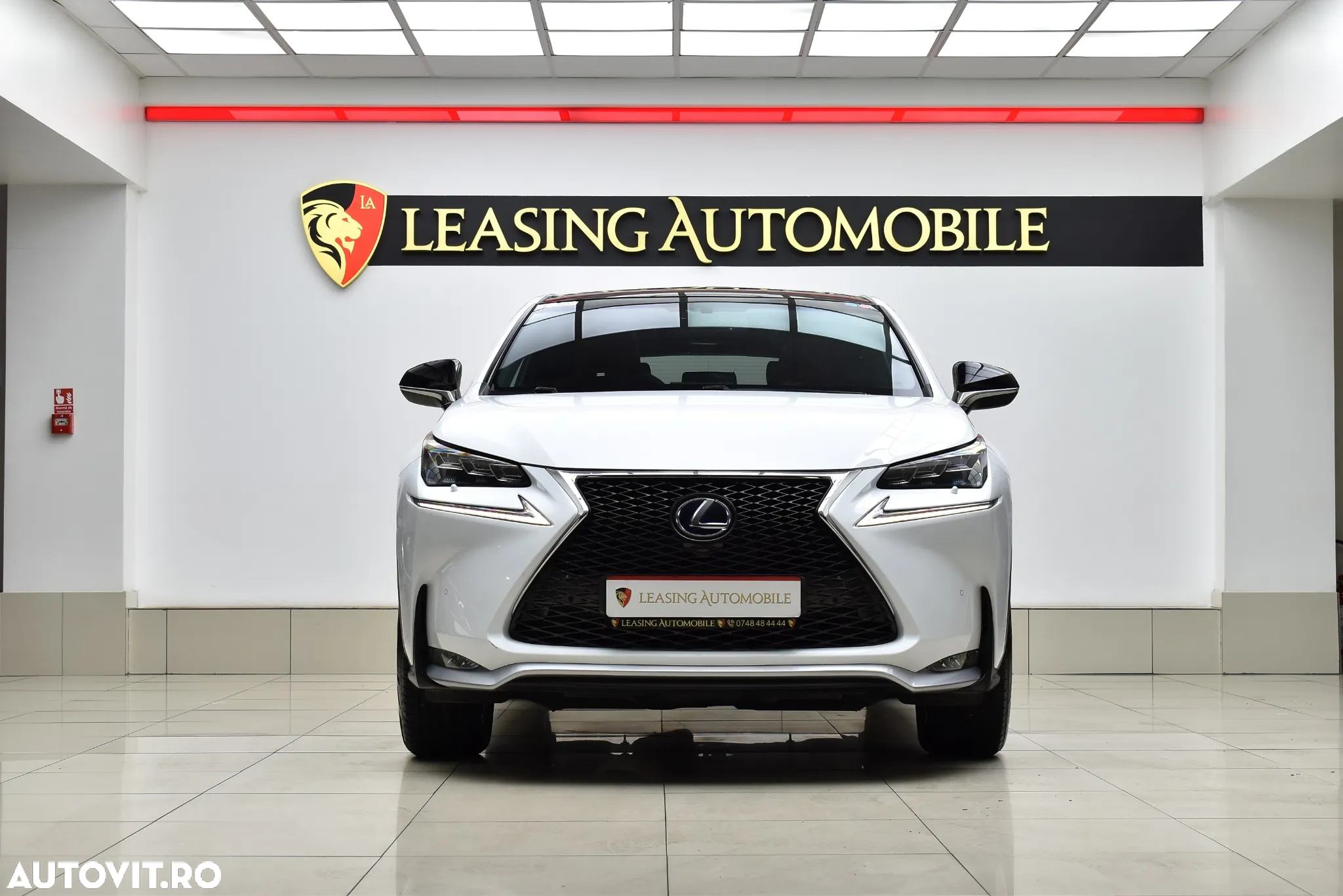 Lexus Seria NX 300h AWD F Sport - 6