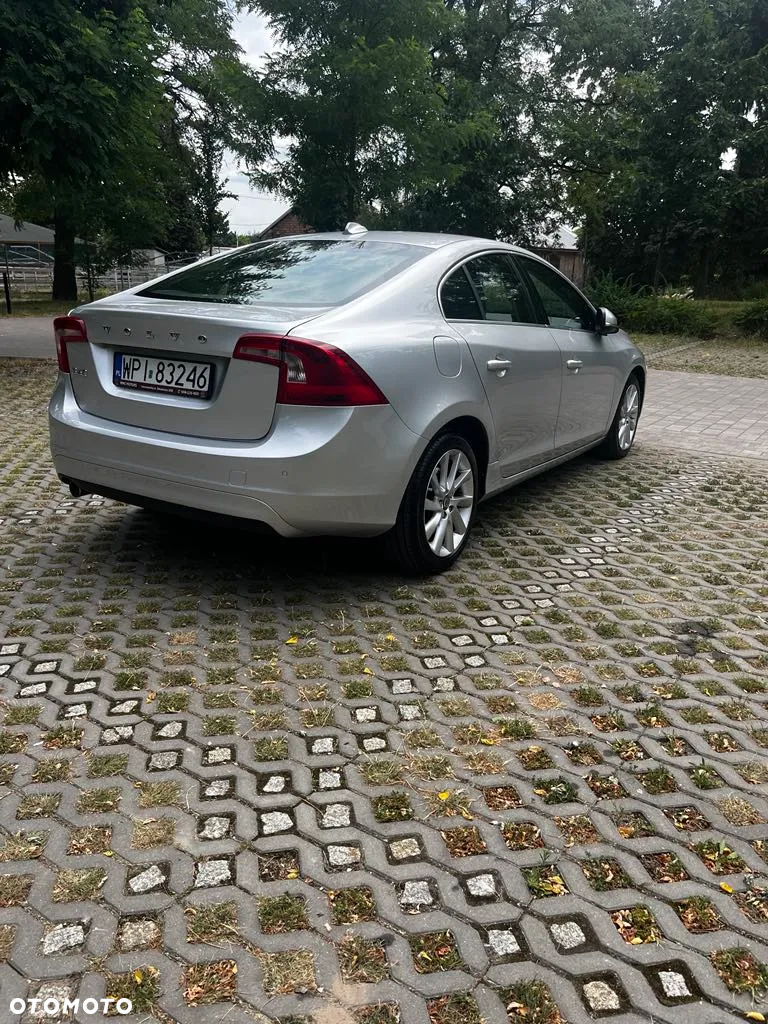 Volvo S60 D3 Momentum - 5