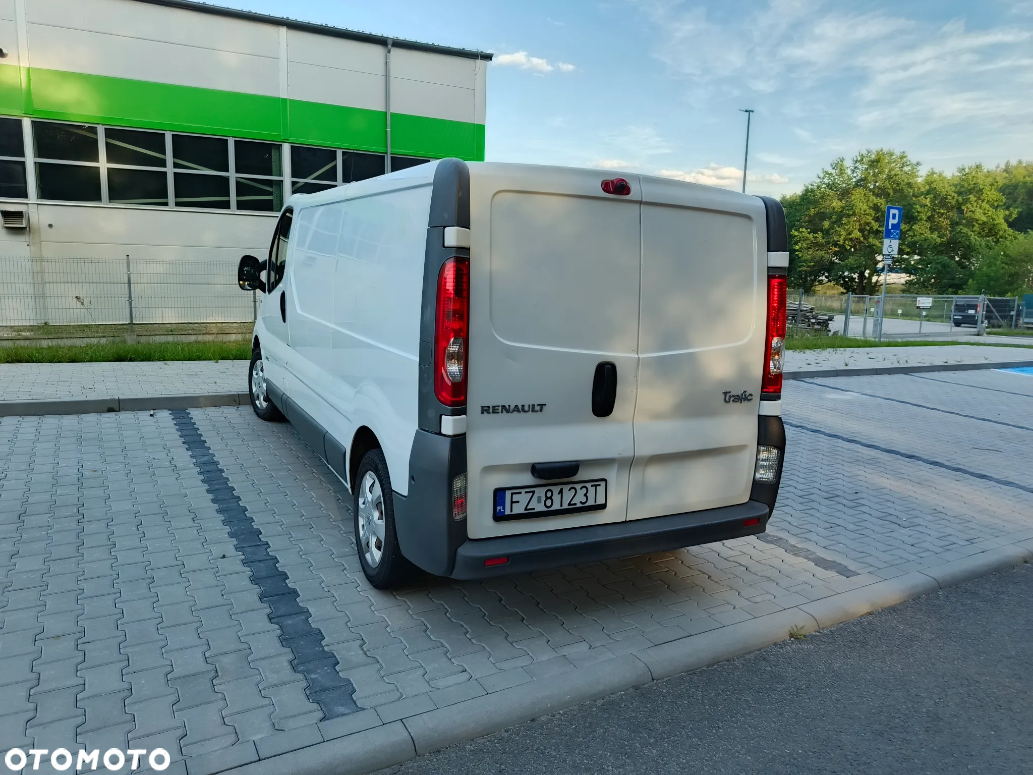 Renault TRAFIC - 4