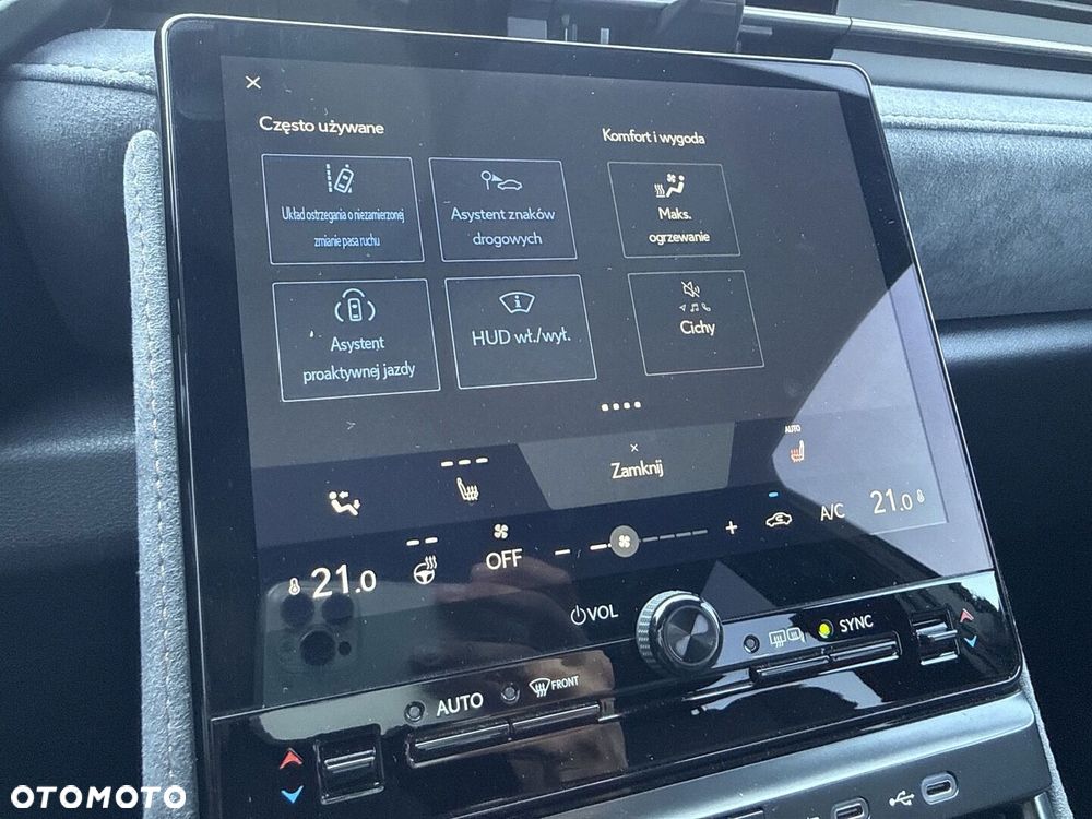 Lexus LBX 1.5 Hybrid Cool - 23