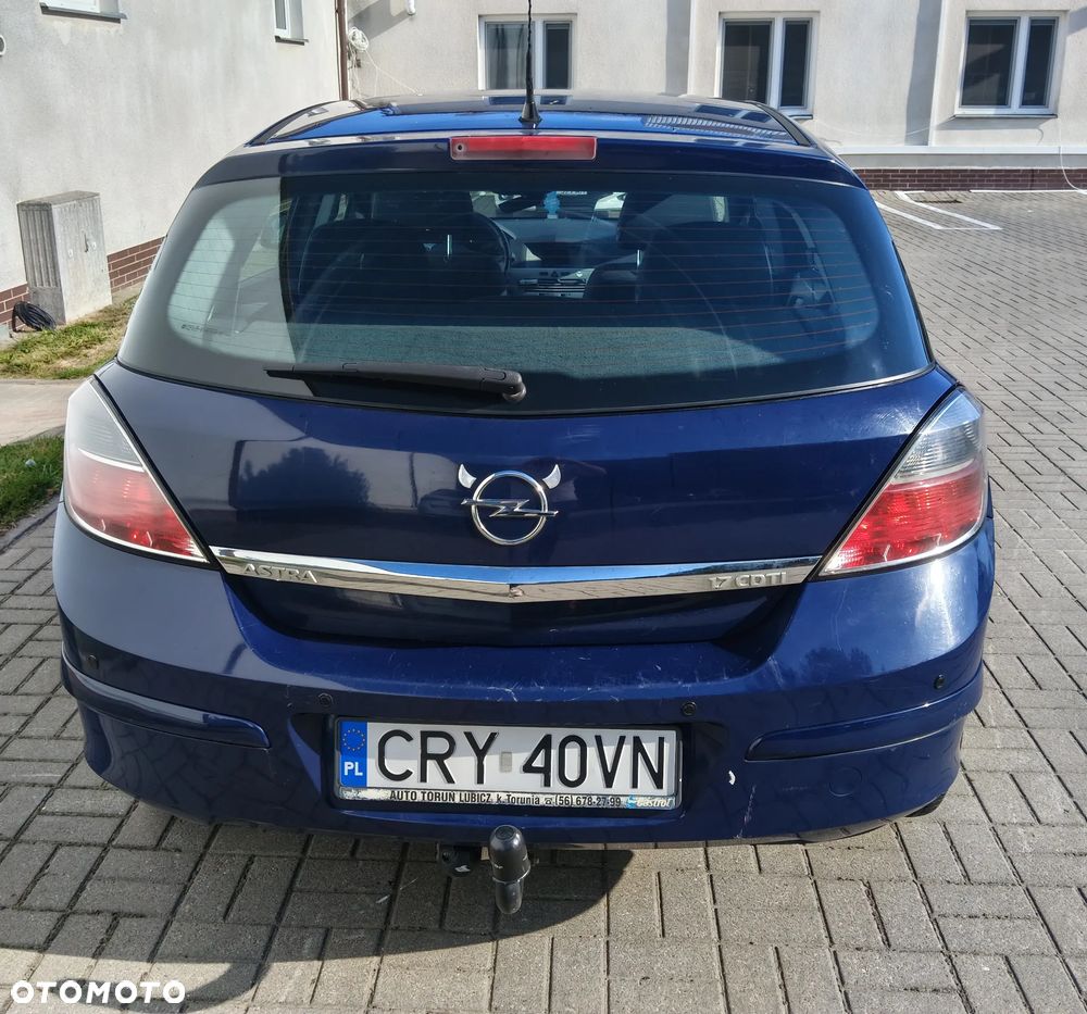 Opel Astra 1.7 CDTI Enjoy - 22