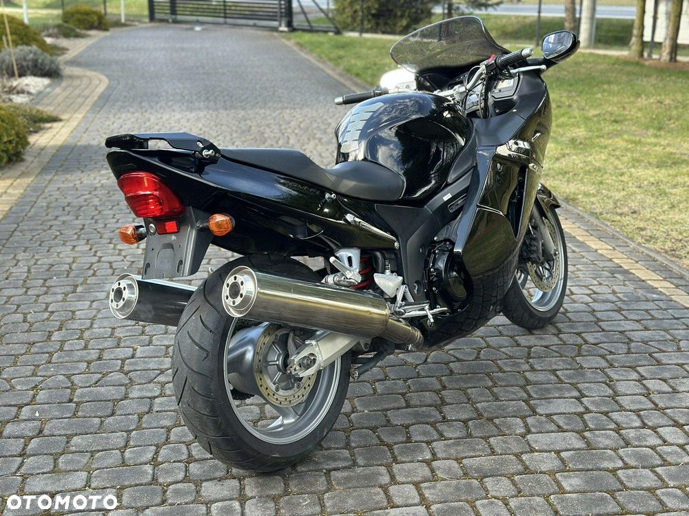 Honda CBR - 3