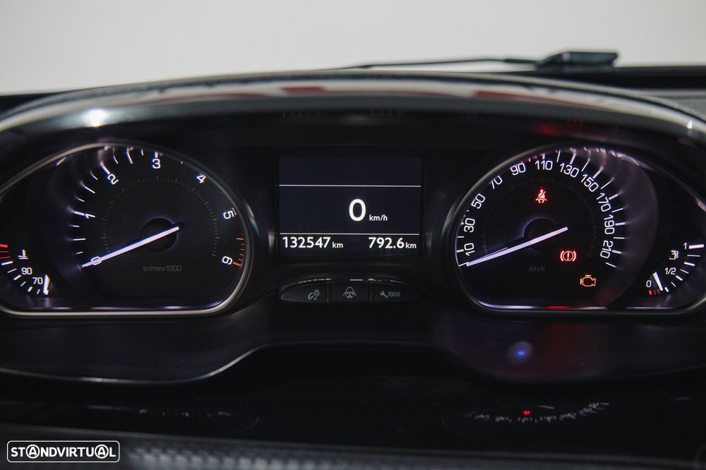 Peugeot 2008 1.6 BlueHDi Allure - 5