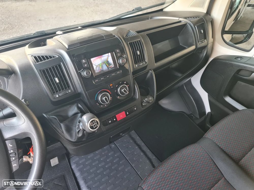 Citroën JUMPER 2.2 HDI L2H2 •2022 •GPS •CAMERA •c/IVA dedutível - 31