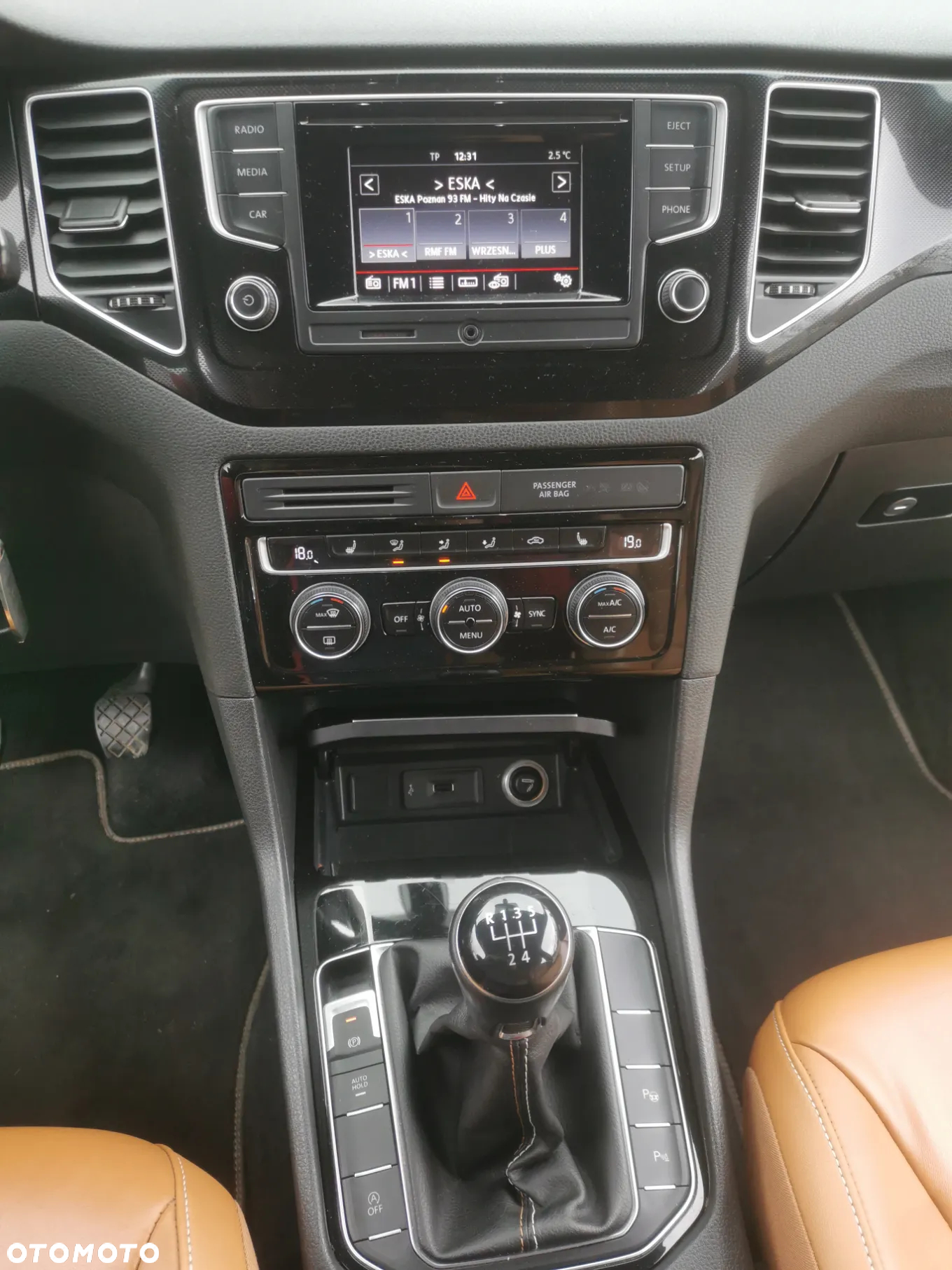 Volkswagen Golf Sportsvan VII SV 1.6 TDI BMT Trendline - 16
