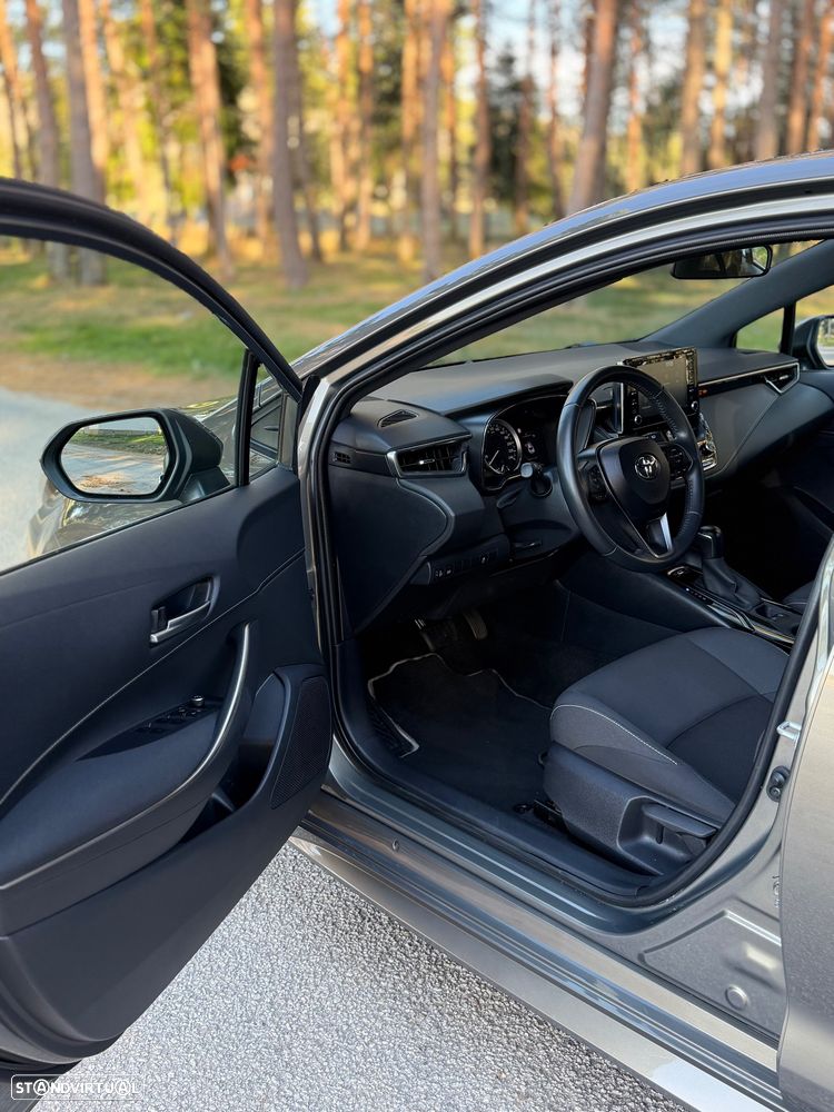 Toyota Corolla 1.8 Hybrid Comfort - 22