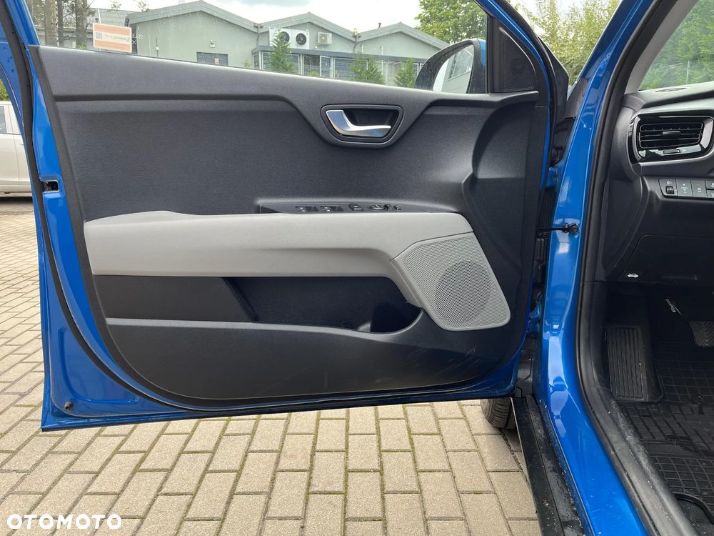 Kia Stonic 1.0 T-GDI L - 10