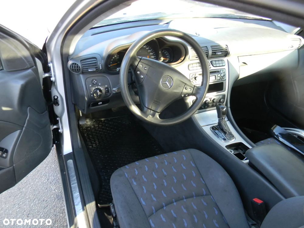 Mercedes-Benz Klasa C 220 CDI Automatik DPF Sport Edition - 5