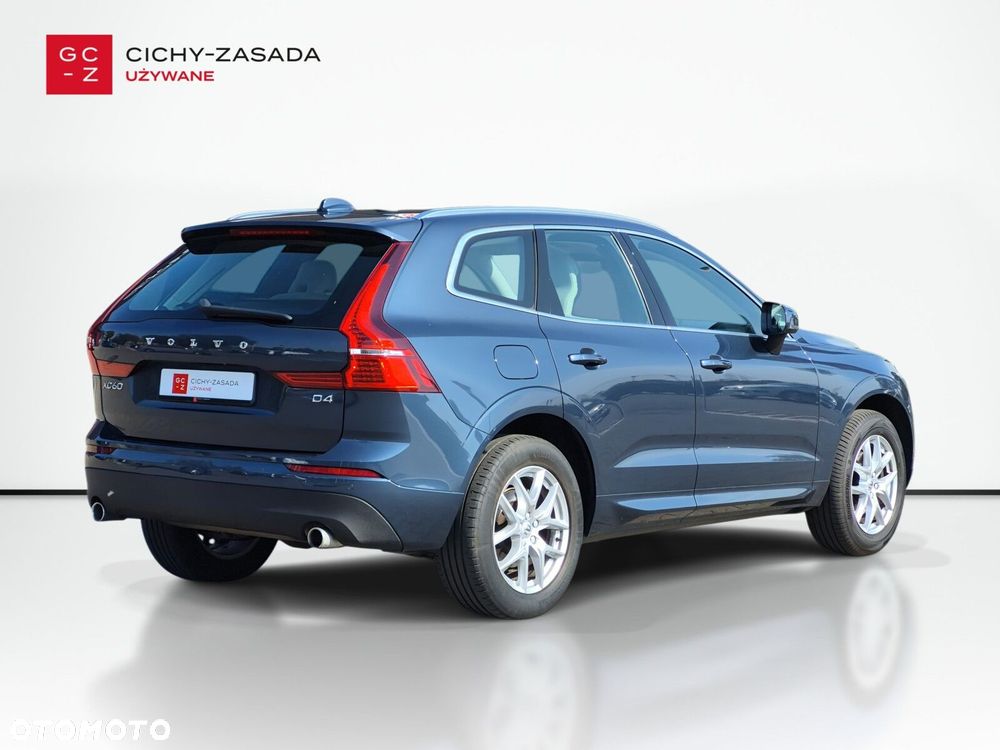 Volvo XC 60 D4 Momentum Pro - 5