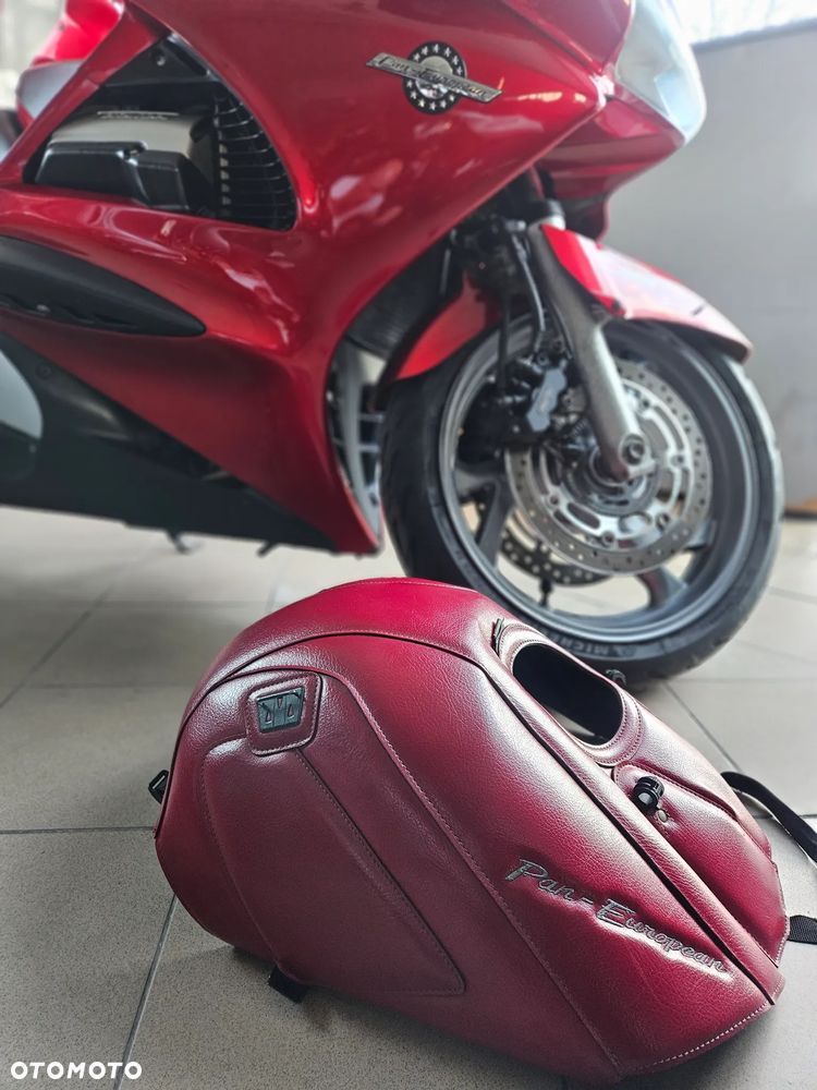 Honda ST - 4