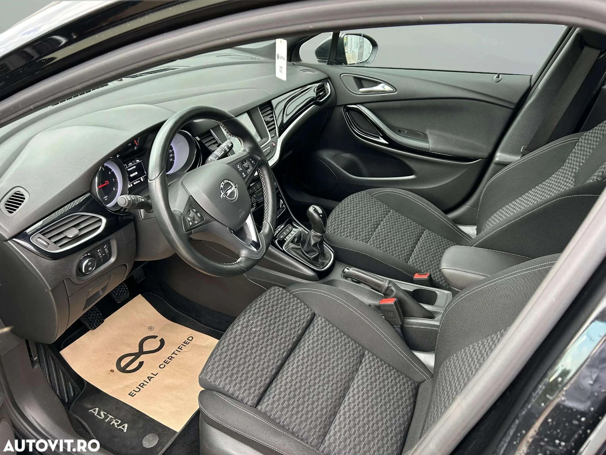 Opel Astra Sport Tourer Turbo 1.6 ECOTEC Start/Stop Innovation - 9