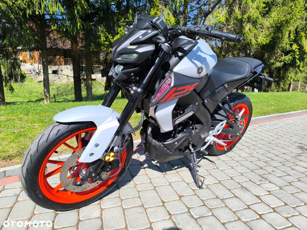 Yamaha MT - 4