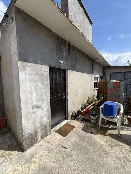 2 anexos e casão com quintal para venda - Grande imagem: 3/6