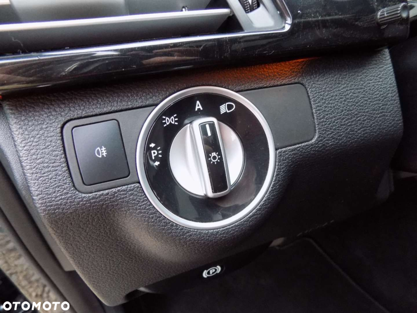 Mercedes-Benz Klasa E - 17