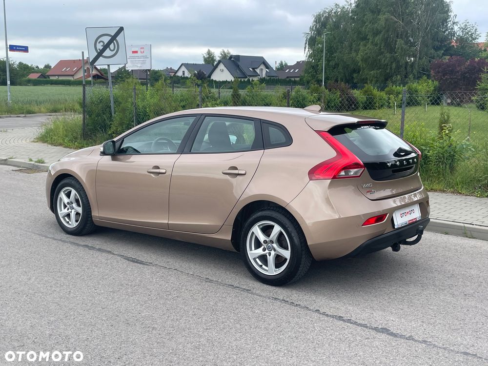 Volvo V40 D2 Momentum - 37