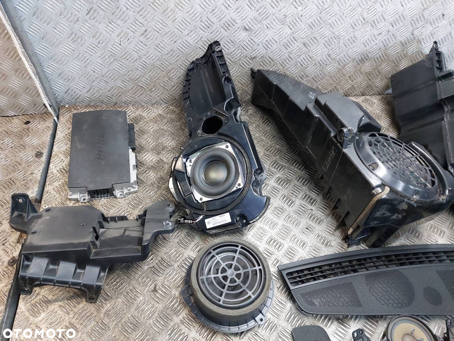 GŁOŚNIKI KOMPLET BOSE AUDI A7 4G 4G0035223B 4G8035298A 4G9035382A - 4
