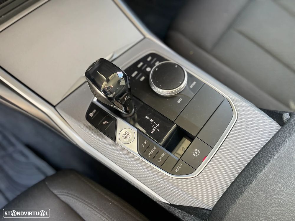 BMW 320 d xDrive Line Sport Auto - 10