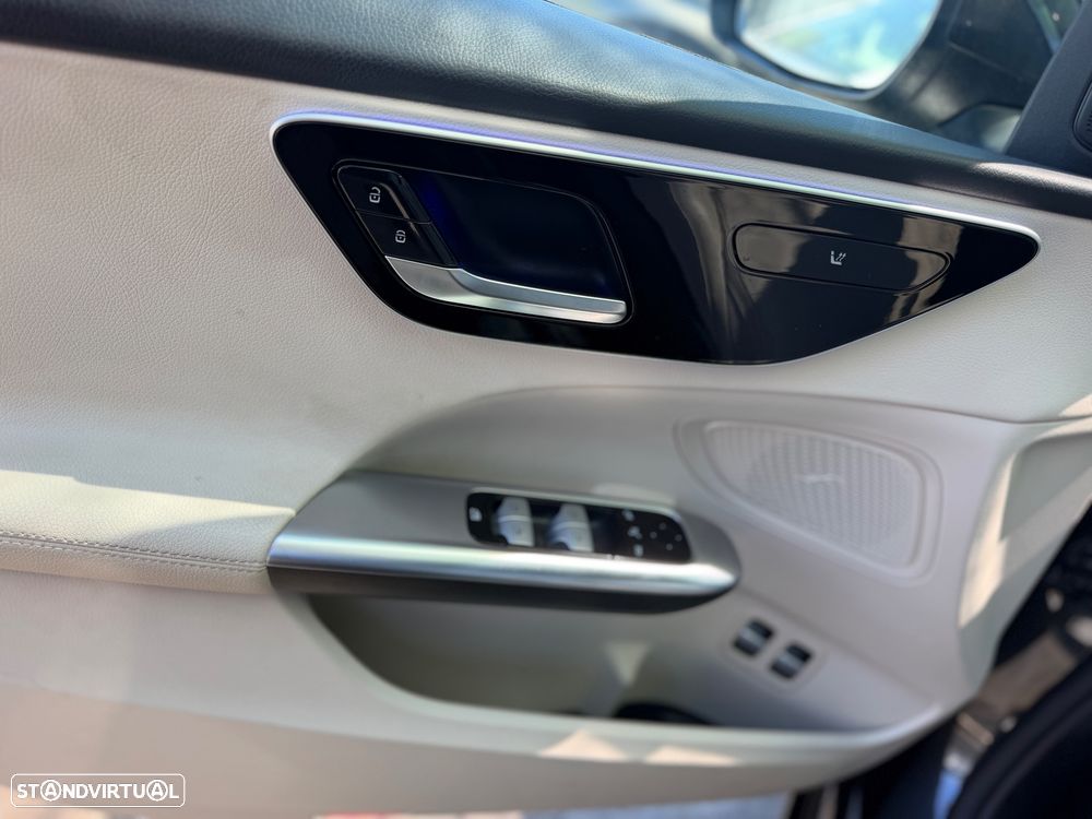 Mercedes-Benz C 300 e Avantgarde - 21
