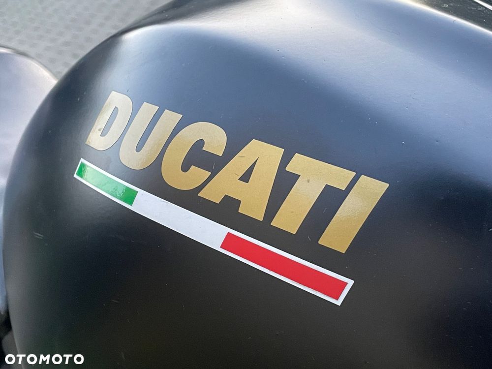 Ducati Monster - 4