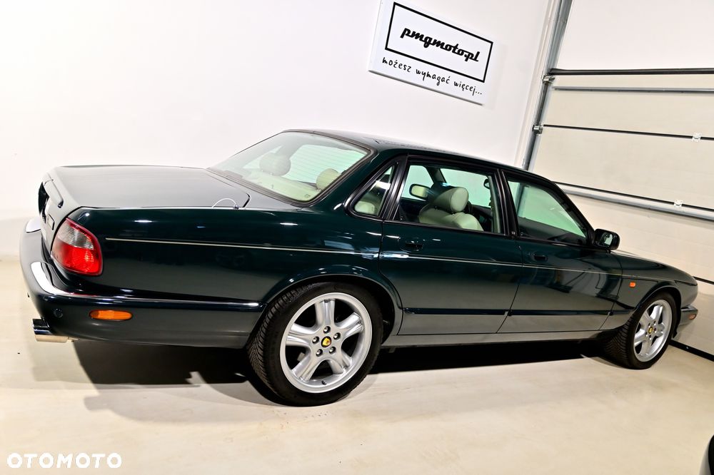 Jaguar XJR Standard - 36