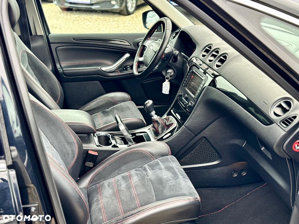 Ford S-Max 2.0 TDCi DPF Titanium X - 28