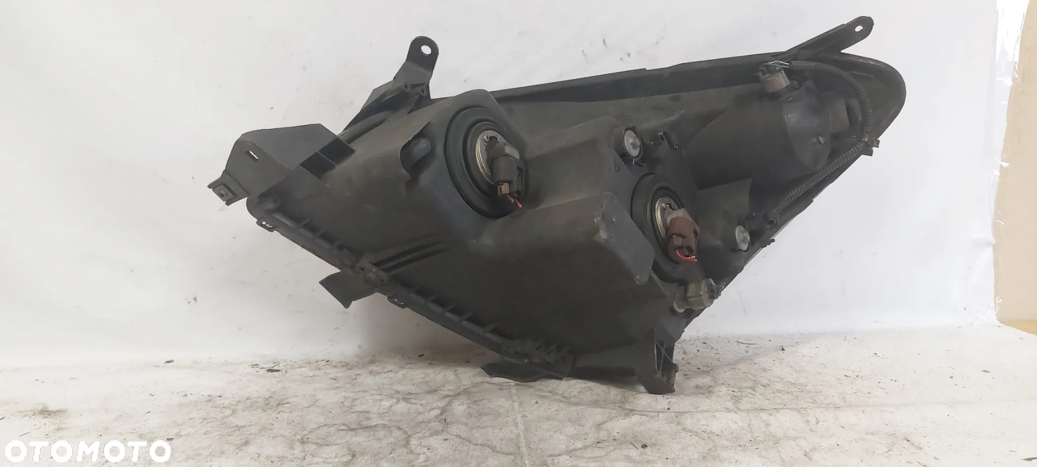 .  PRZOD PRZEDNIA LAMPA PRAWA SUZUKI SPLASH - 5