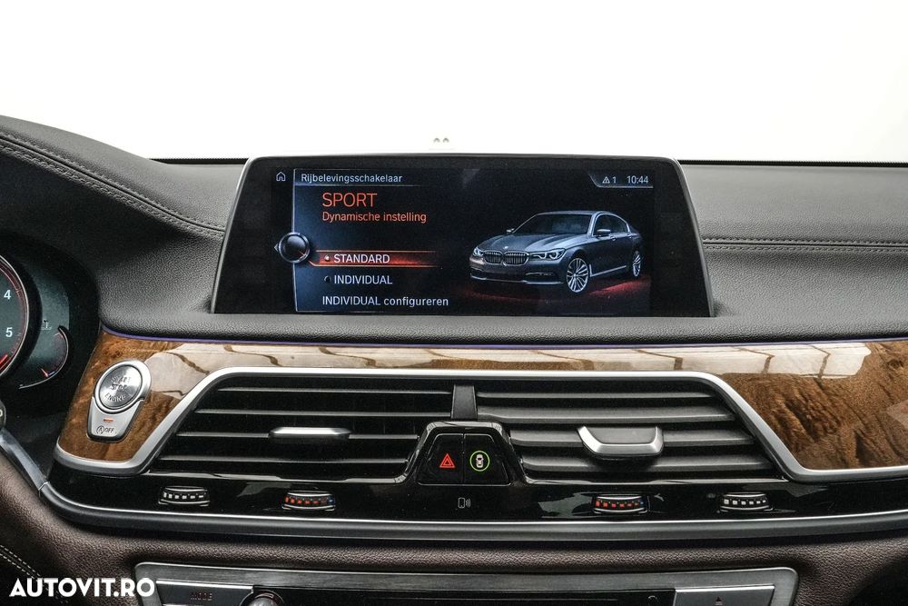 BMW Seria 7 730d - 25