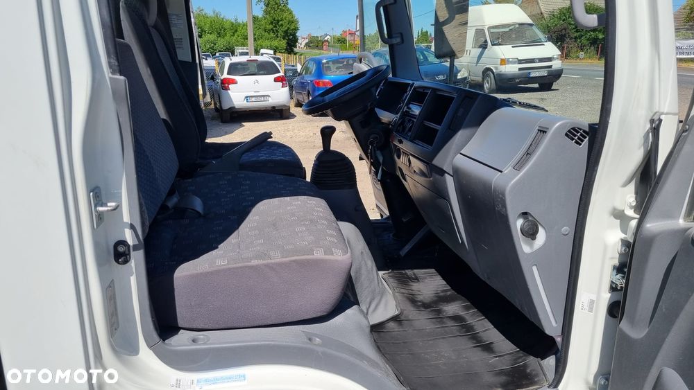 Isuzu M21 - 25