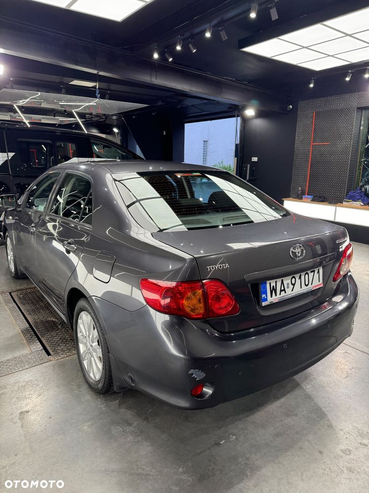 Toyota Corolla - 7