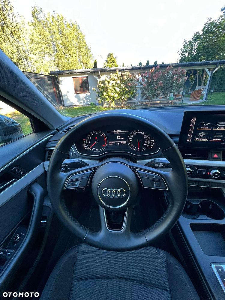 Audi A4 Limousine - 9