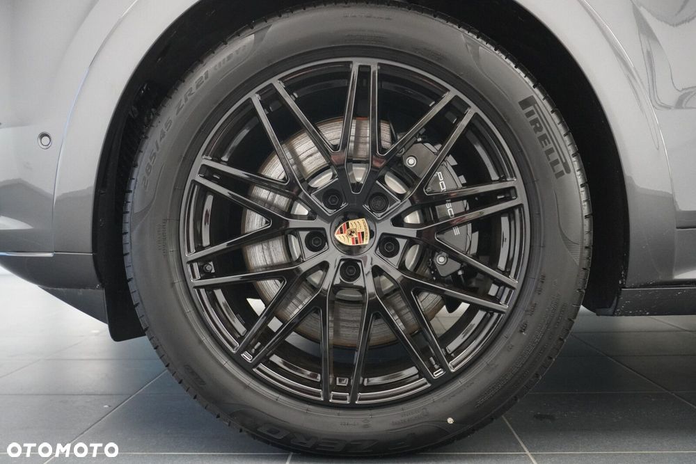 Porsche Cayenne - 10