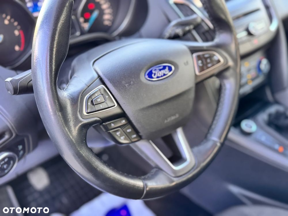 Ford Focus 1.5 TDCi Trend - 19