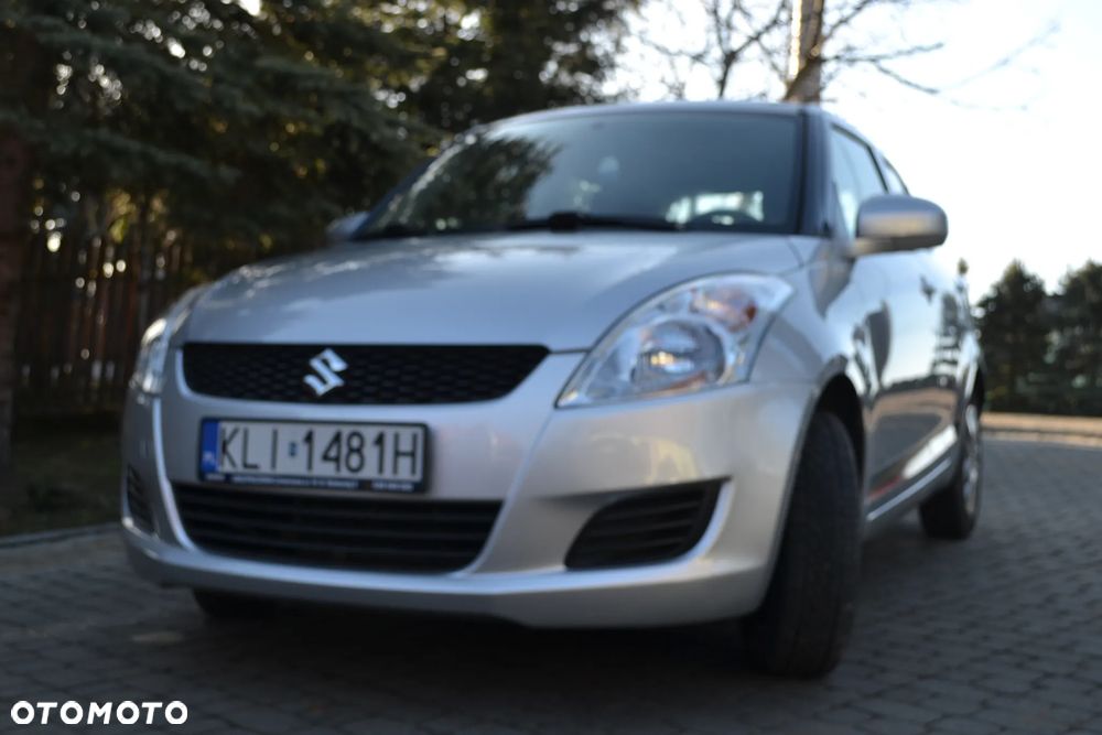 Suzuki Swift 1.2 Premium - 2