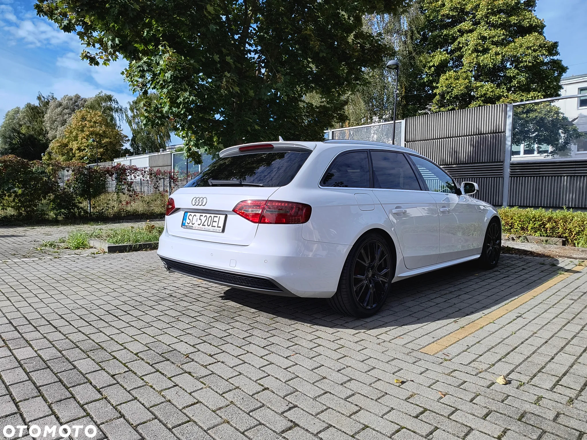 Audi A4 Avant 2.0 TDI DPF S line Sportpaket - 12