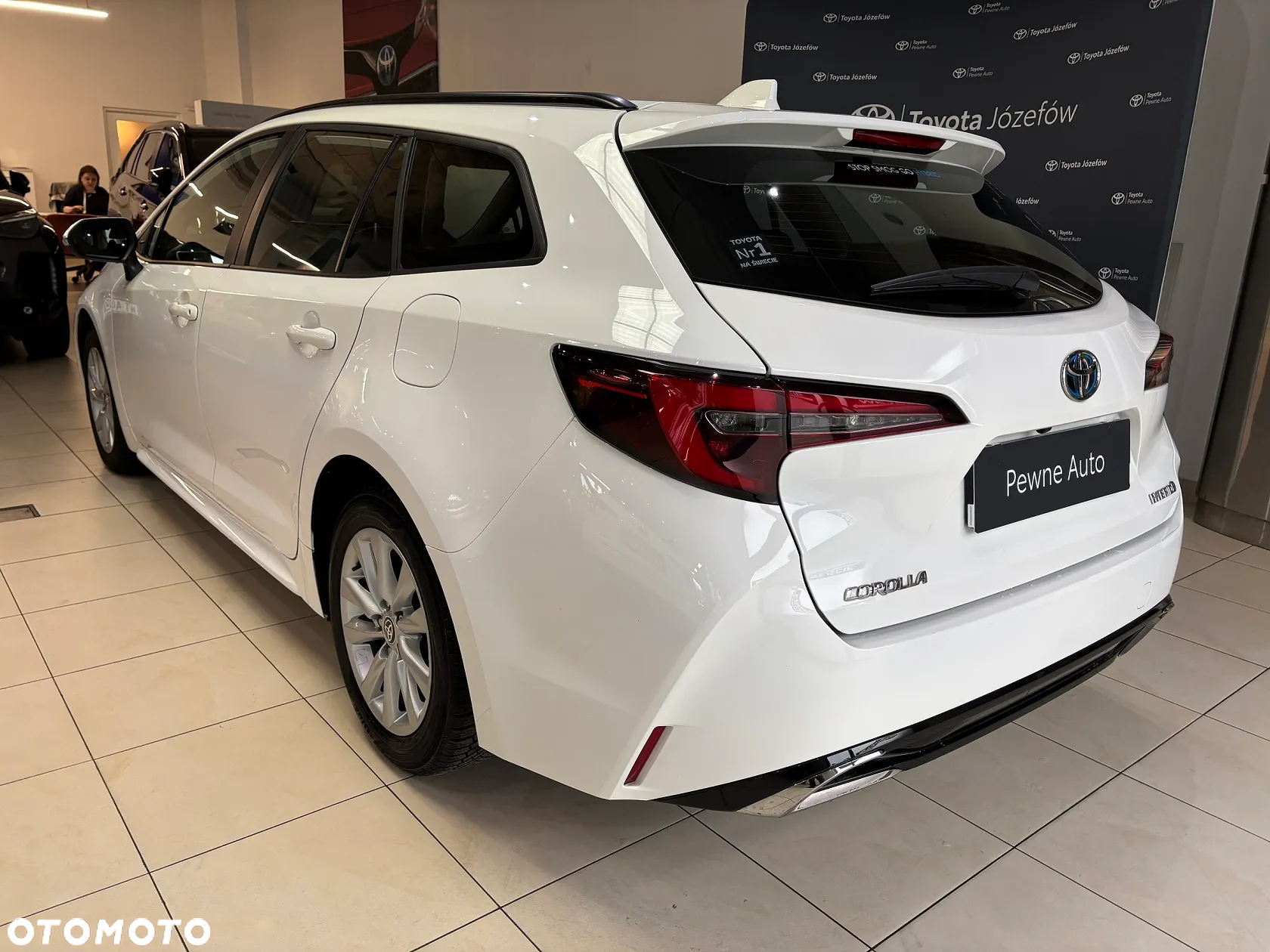 Toyota Corolla 1.8 Hybrid Comfort - 5