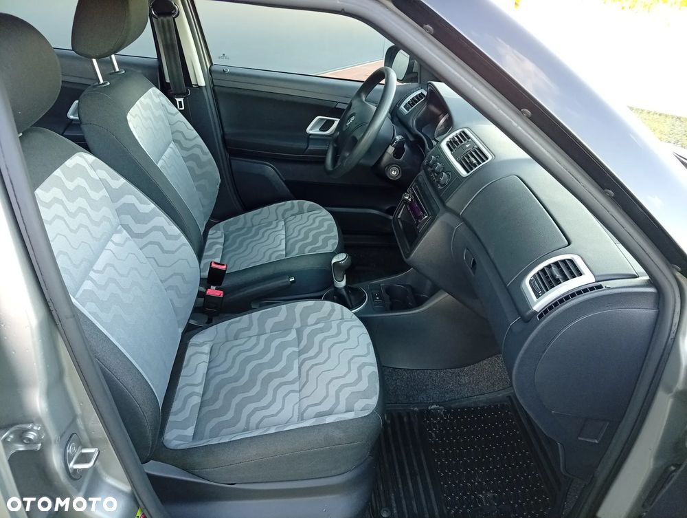 Skoda Fabia 1.2 12V Comfort - 24