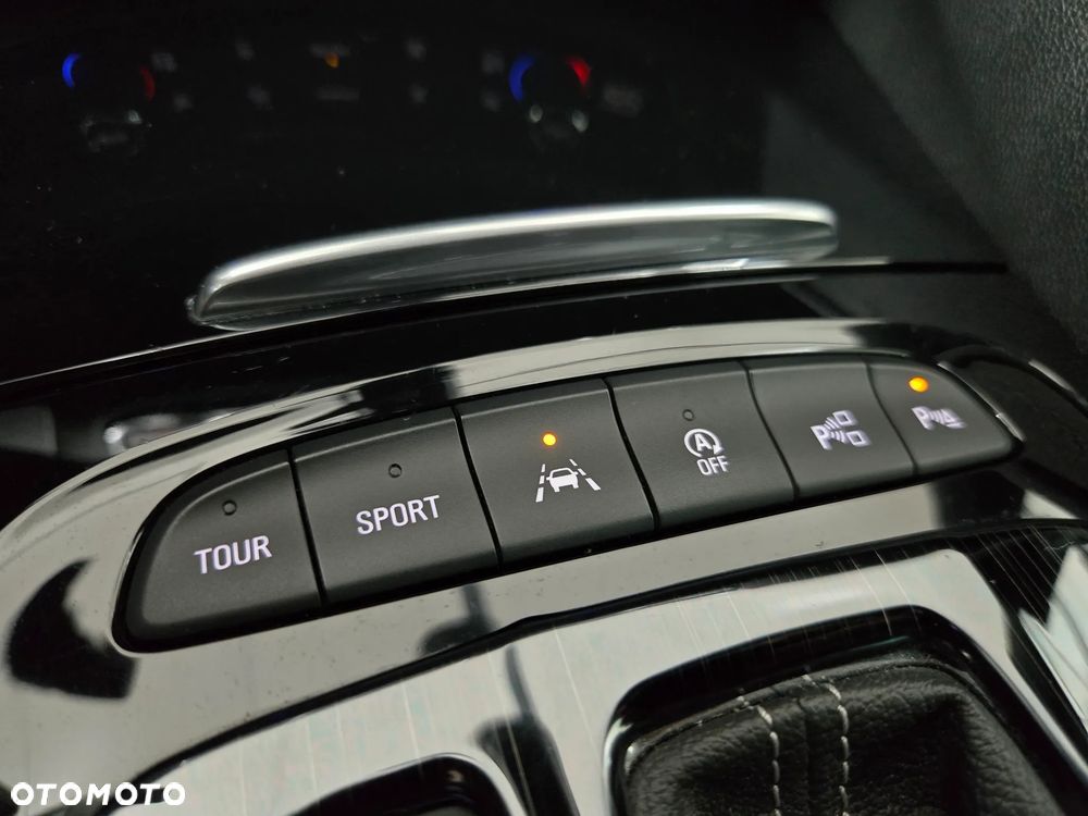Opel Insignia 2.0 CDTI 4x4 Ultimate S&S - 6