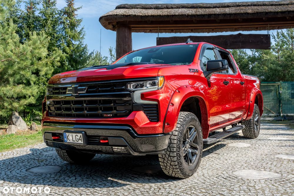 Chevrolet Silverado - 13