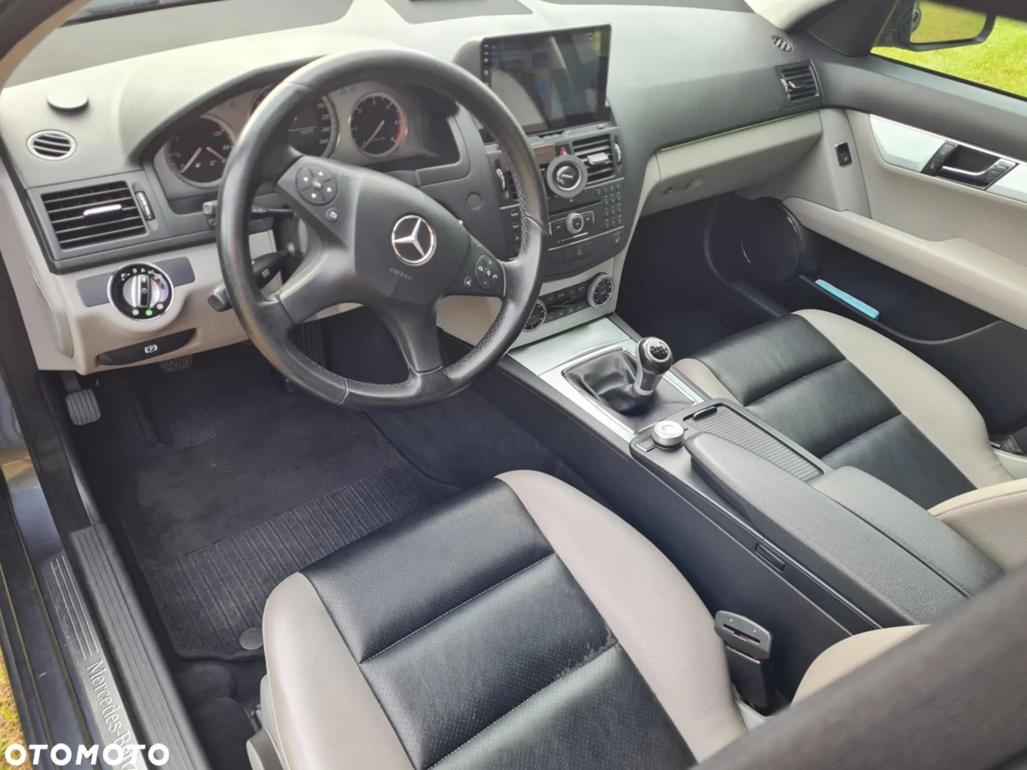 Mercedes-Benz Klasa C 320 CDI Avantgarde - 13