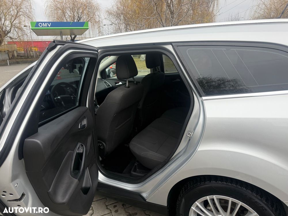Ford Focus 2.0 TDCI DPF Powershift Titanium - 15