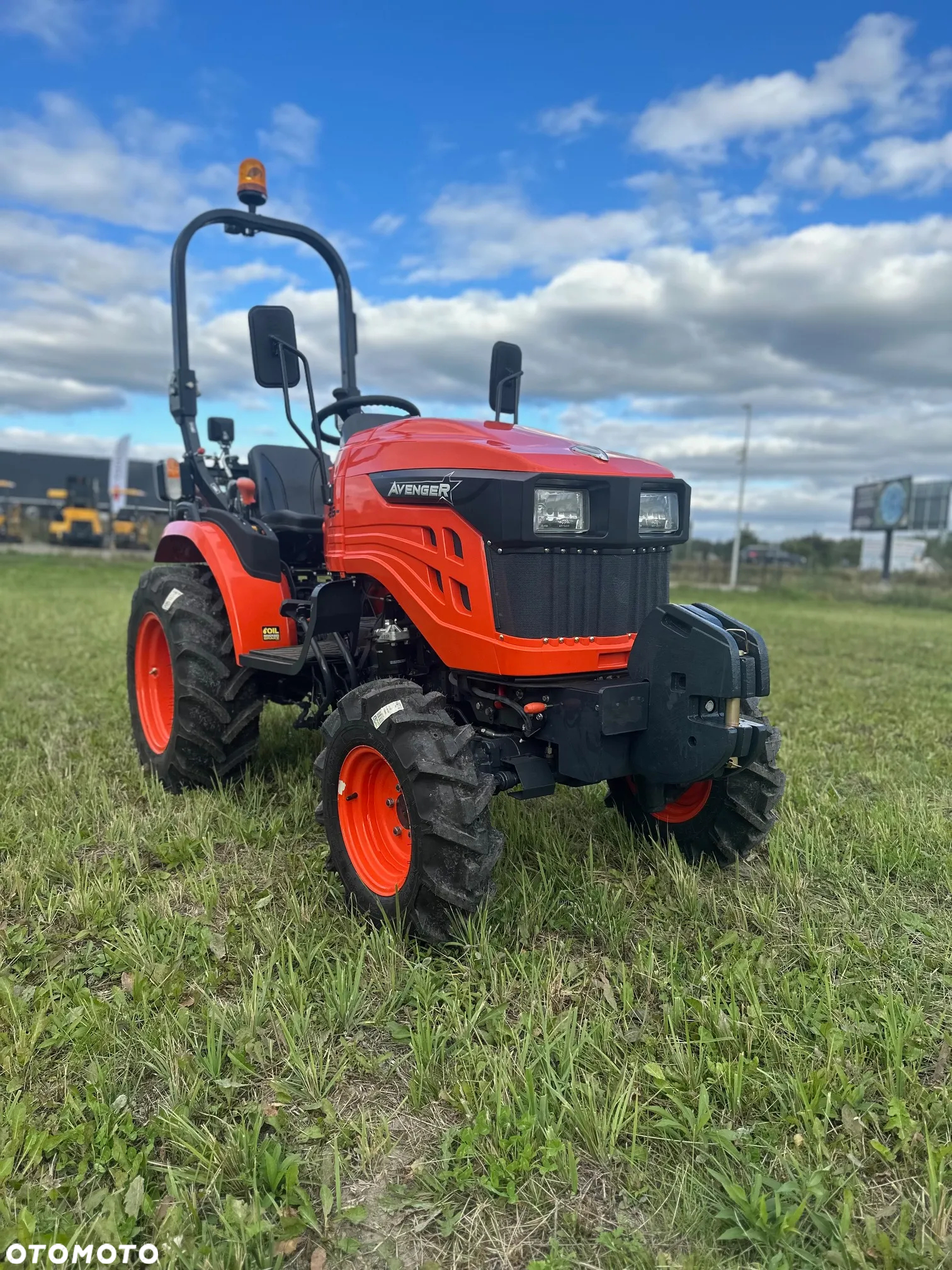 Inny AVENGER 26 - 11