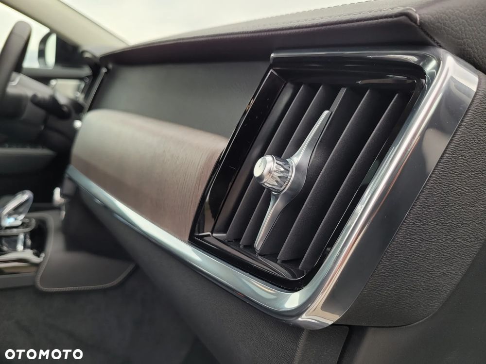 Volvo S90 T8 AWD Plug-In Hybrid Ultimate Dark - 37