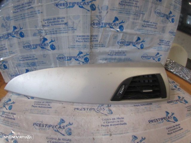 Grelha Friso 920535607 51459205364 BMW F20 2014 116Ed 115CV 5P AZUL DRT GRE DE VENTILAÇÃO / PAINEL TABLIER - 1