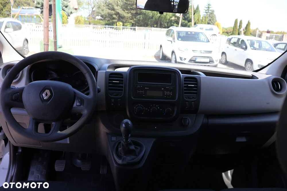 Renault Trafic Grand 1.6 dCi - 6