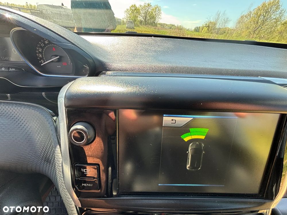 Peugeot 2008 PureTech 82 Allure - 26